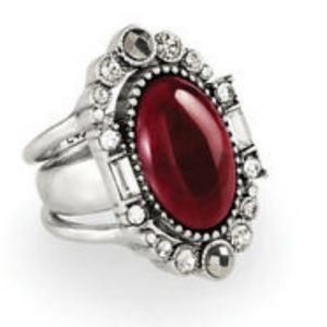 Chloe isabel size 7 ring